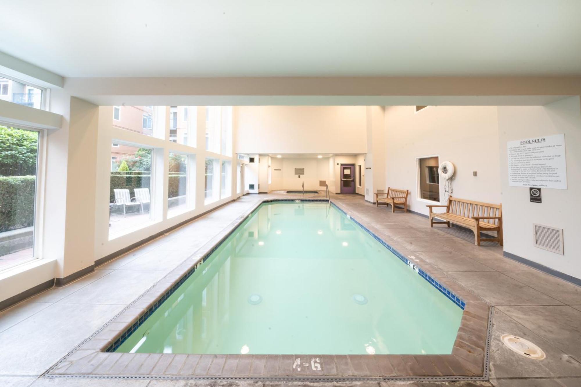 Modern Downtown Top Floor Penthouse With Bay Views シアトル エクステリア 写真